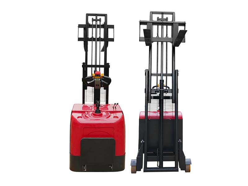 Short counterweight truck